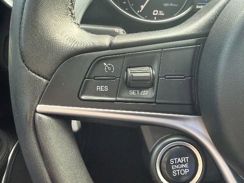 Used 2017 Alfa Romeo Giulia Ti w/ TI 19" Sport Package image 30