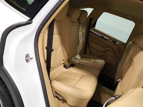 Used 2014 Porsche Cayenne AWD/4WD image 35