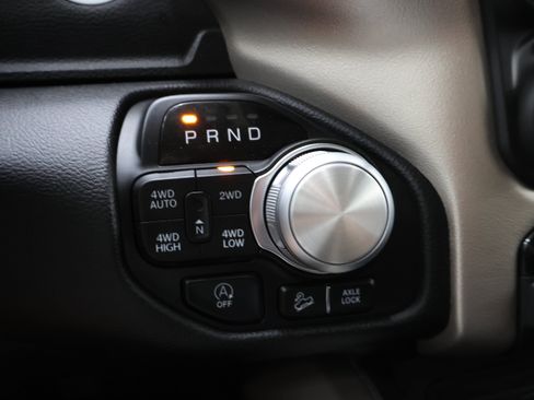 Used 2019 RAM 1500 Laramie AWD/4WD image 44