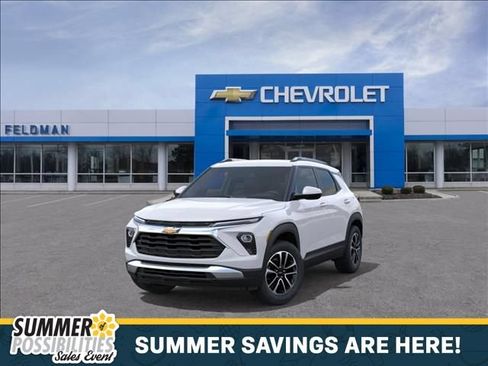 New 2026 Chevrolet TrailBlazer LT w/ Convenience Package FWD image 8