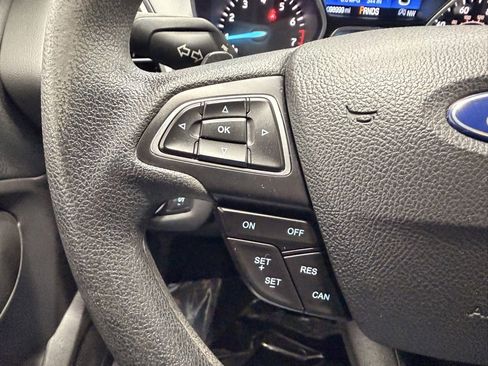 Used 2017 Ford Escape SE w/ Equipment Group 201A image 26