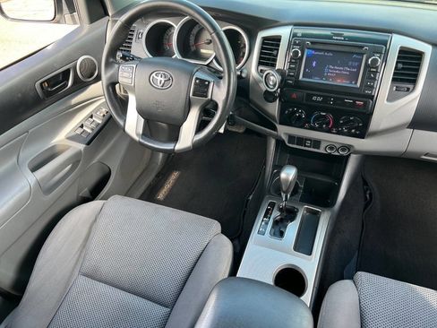 Used 2013 Toyota Tacoma PreRunner w/ TRD Sport Pkg image 15