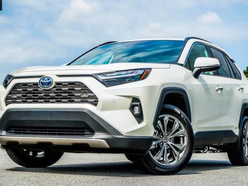 Used 2022 Toyota RAV4 Limited AWD/4WD image 1