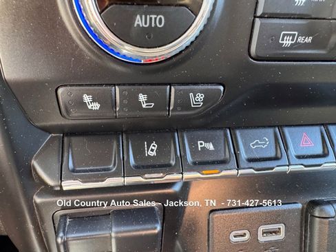 Used 2022 GMC Sierra 2500 Denali w/ Denali Ultimate Package AWD/4WD image 30