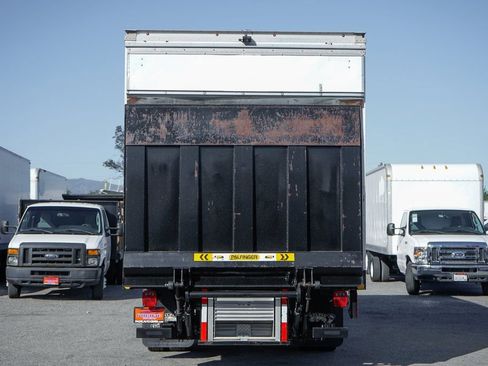 Used 2017 Ford F550 2WD Regular Cab Super Duty image 7