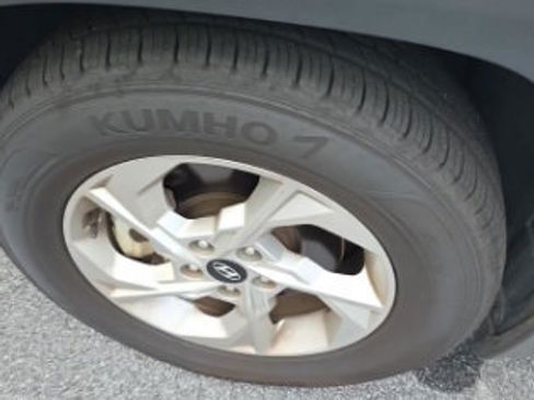Used 2022 Hyundai Tucson SEL FWD image 3