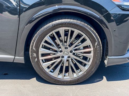 Used 2025 Lexus RX 450h AWD w/ Convenience Package image 9