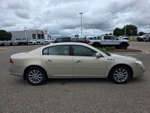 Used 2009 Buick Lucerne CXL FWD image 7
