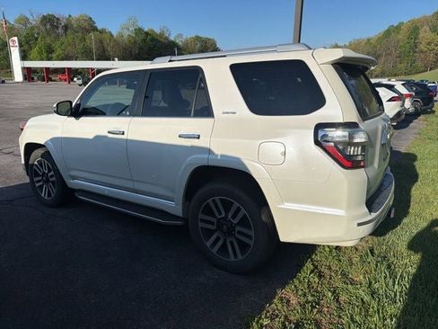 Used 2017 Toyota 4Runner Limited image 5