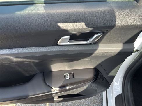 Used 2024 Kia K5 GT-Line w/ GT-Line Premium Package image 16