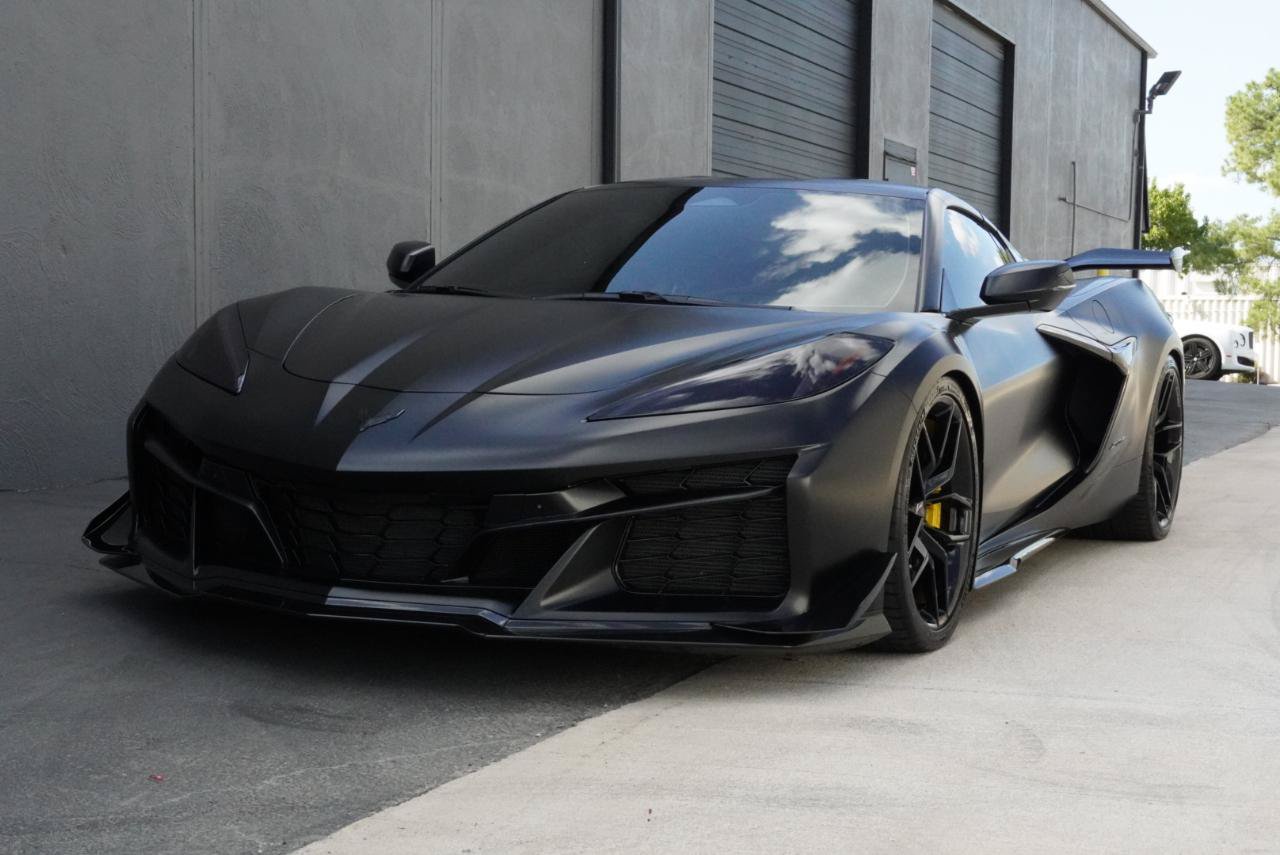 Used 2025 Chevrolet Corvette Z06 w/ Z07 Performance Package RWD image 14