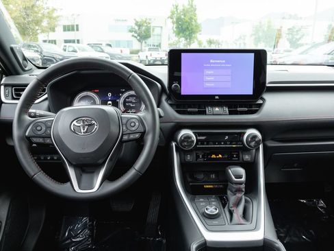 Certified 2025 Toyota RAV4 XSE AWD/4WD image 28
