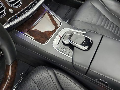 Used 2020 Mercedes-Benz S 560 Sedan image 11