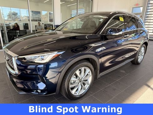 Used 2022 INFINITI QX50 Essential image 3