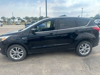 Used 2019 Ford Escape SE FWD video 2