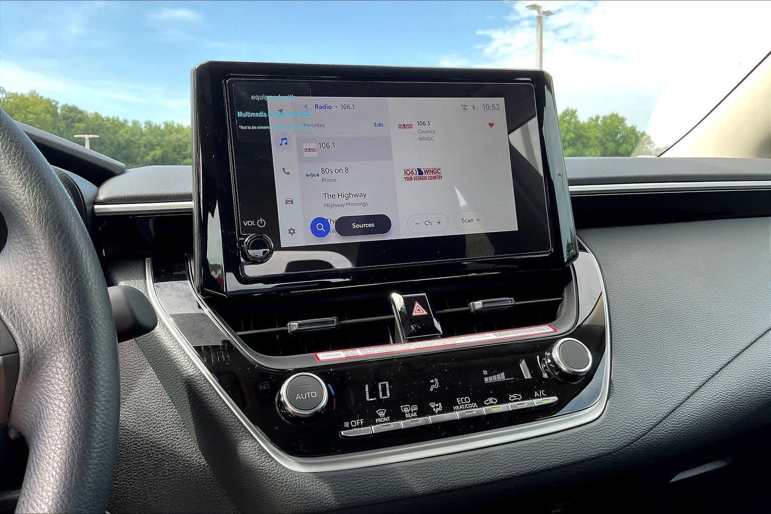 Used 2026 Toyota Corolla LE FWD image 17