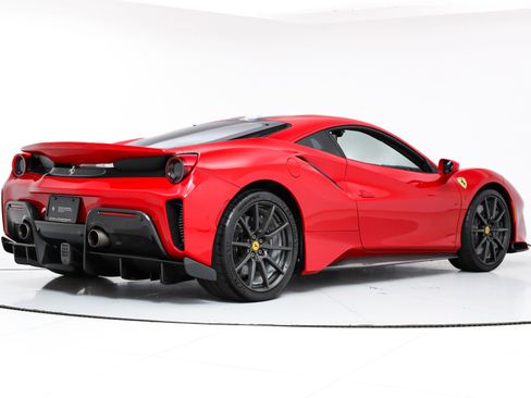 Certified 2019 Ferrari 488 Pista Coupe image 3