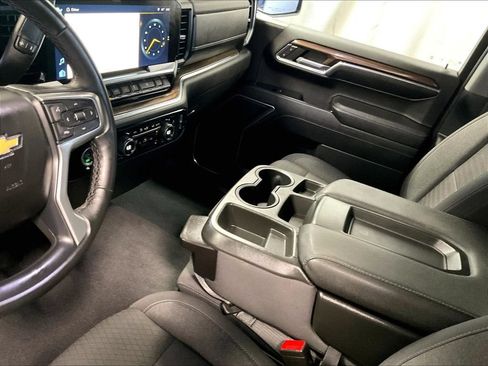 Used 2023 Chevrolet Silverado 1500 LT AWD/4WD image 20