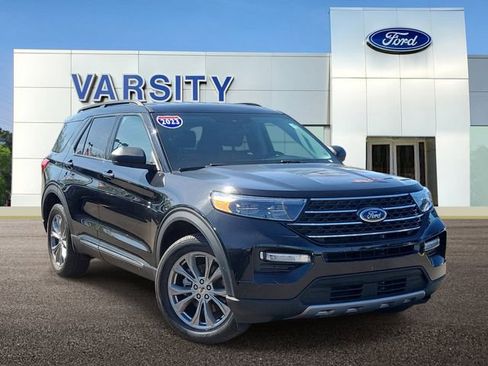 Certified 2023 Ford Explorer XLT w/ Equipment Group 202A AWD/4WD image 1