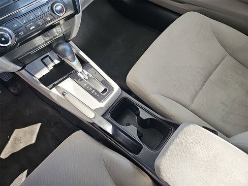 Used 2013 Honda Civic LX image 24