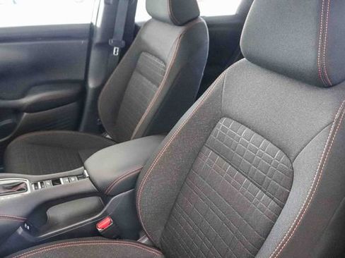 Certified 2025 Honda HR-V Sport image 27