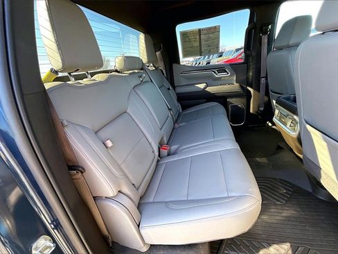 Used 2022 Chevrolet Silverado 1500 LTZ image 26