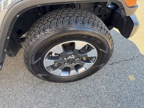 Certified 2022 Jeep Wrangler Unlimited Sahara w/ Cold Weather Group image 9