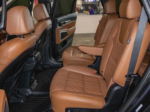 Used 2025 Kia Telluride EX X-Line AWD/4WD image 15