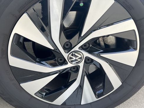 Certified 2026 Volkswagen Tiguan S FWD image 11