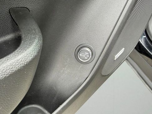 Used 2023 Chevrolet Blazer Premier w/ Enhanced Convenience Package image 18