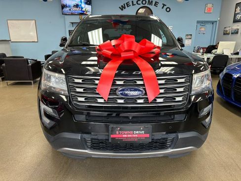 Used 2016 Ford Explorer Limited image 2