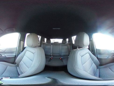 Used 2025 Chevrolet Equinox LT image 41