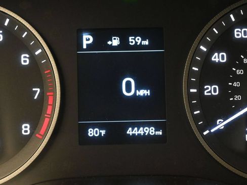 Used 2021 Hyundai Tucson Value FWD image 25
