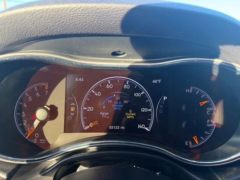 Used 2018 Jeep Grand Cherokee Altitude image 25