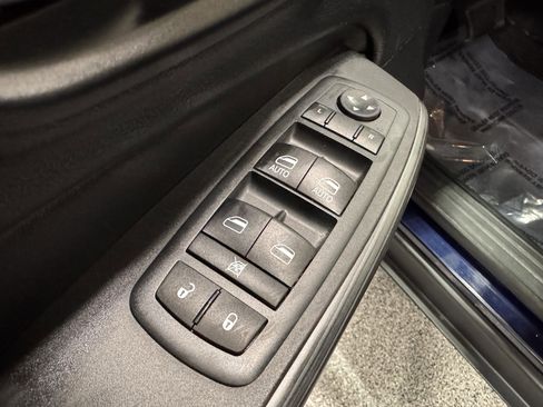 Used 2016 Jeep Cherokee Limited w/ Trailer Tow Group image 24