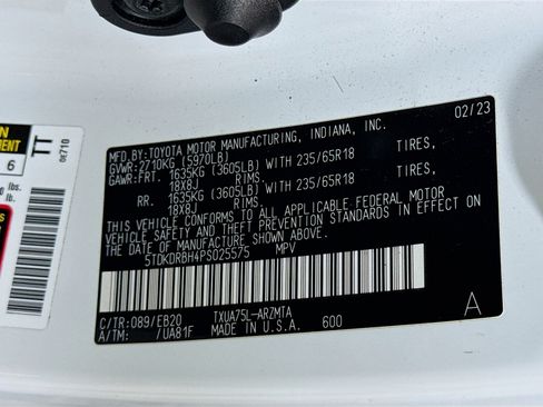 Used 2023 Toyota Highlander XLE AWD/4WD image 32