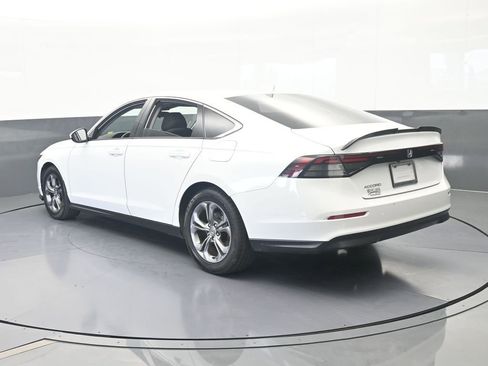 Used 2024 Honda Accord EX image 4