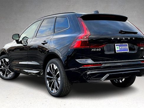 Used 2026 Volvo XC60 B5 Plus w/ Protection Package Premier AWD/4WD image 3