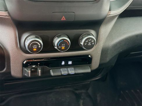 Used 2022 RAM 3500 Tradesman AWD/4WD image 9