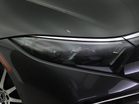 Certified 2023 Mercedes-Benz EQS 580 4MATIC Sedan image 25