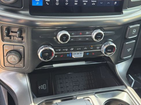 Used 2025 Ford F150 Lariat w/ Equipment Group 502A High AWD/4WD image 12