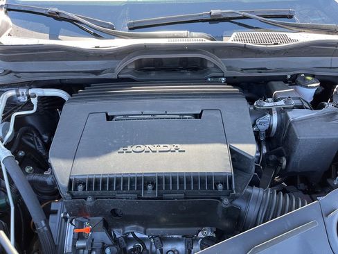 Certified 2025 Honda Pilot Sport image 12