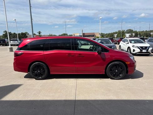 Used 2025 Honda Odyssey Sport-L image 4
