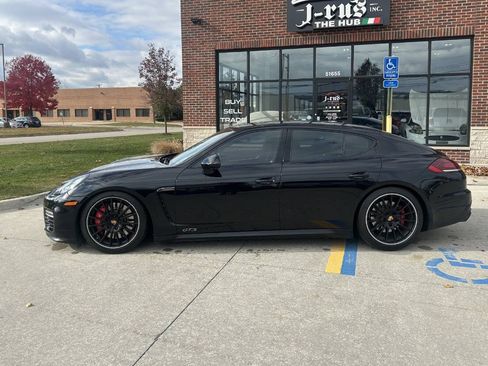 Used 2016 Porsche Panamera GTS image 10