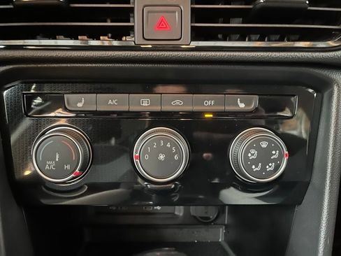 Certified 2025 Volkswagen Taos S image 18