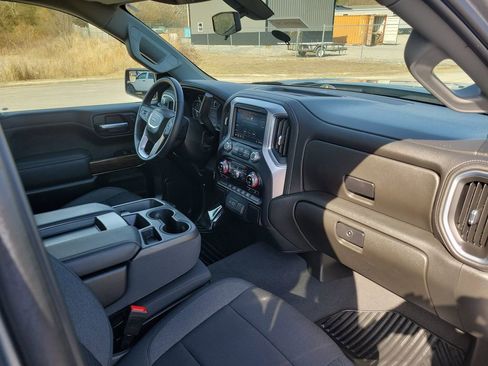 Used 2022 GMC Sierra 1500 Elevation image 38