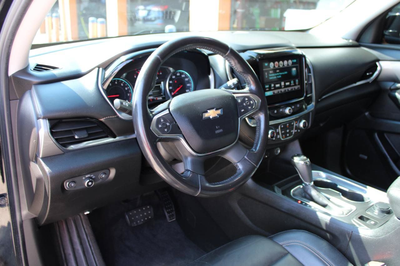 Used 2019 Chevrolet Traverse RS FWD image 14