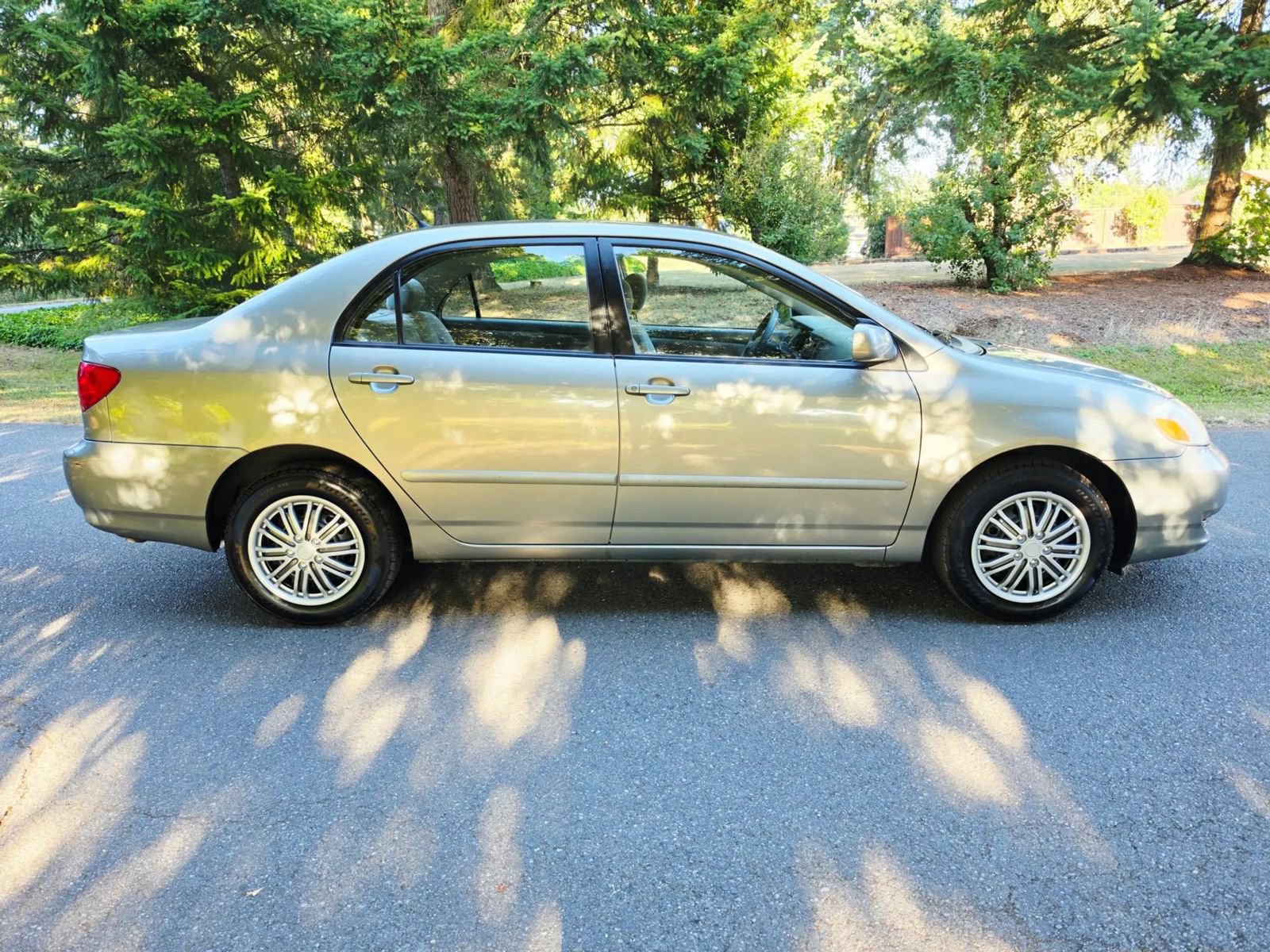 Used 2004 Toyota Corolla LE w/ All Weather Guard Pkg FWD image 6