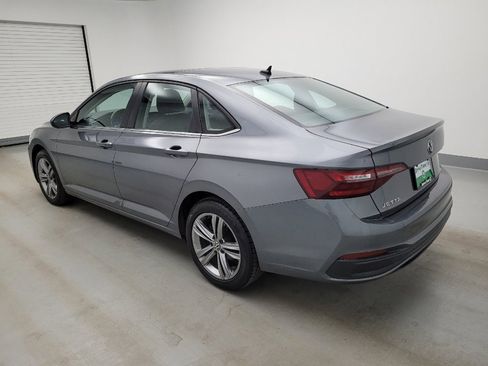 Used 2022 Volkswagen Jetta SE FWD image 3