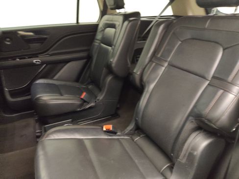 Used 2023 Lincoln Aviator Reserve RWD image 18